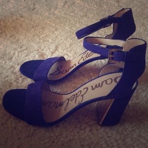 Blue Suede Shoe with gold detail💛